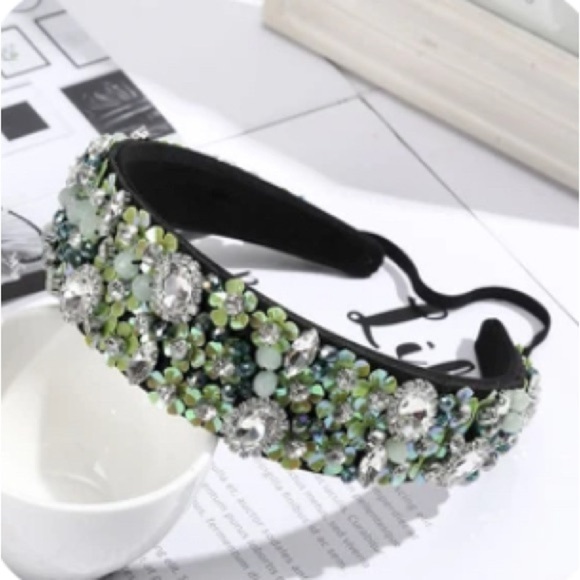 Super Elegant Green Headband to Enhance your Casual or Night Our Hair look